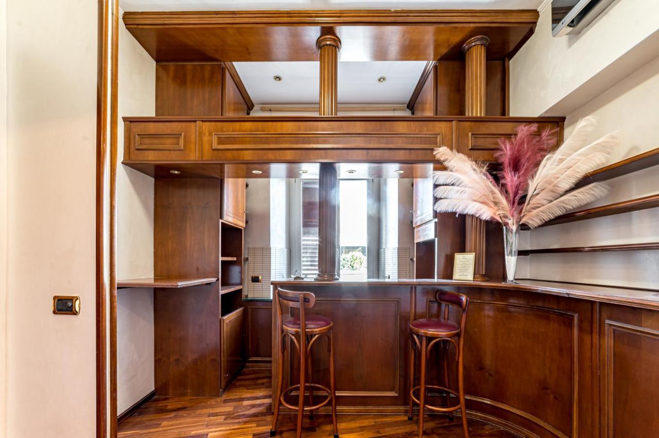 רומא Downtown Luxury B&B - Termini Train Station מראה חיצוני תמונה