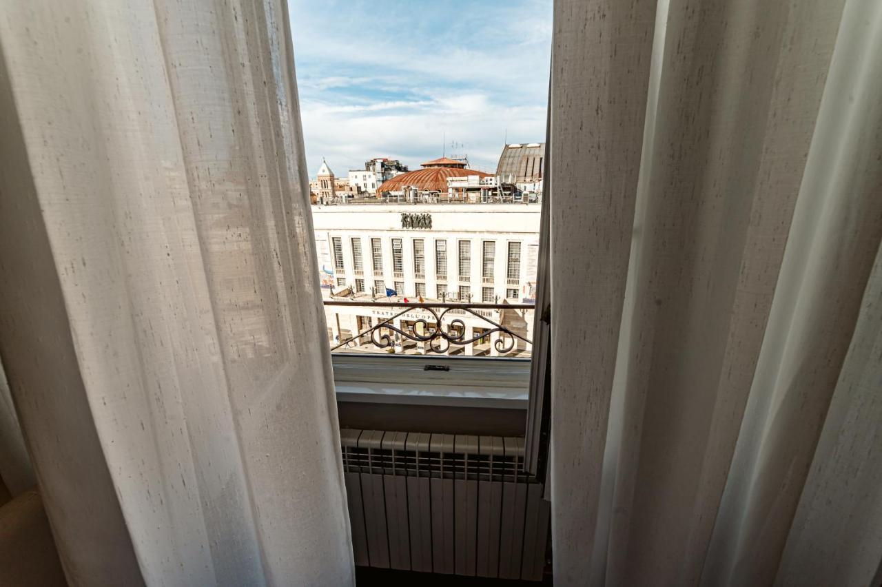 רומא Downtown Luxury B&B - Termini Train Station מראה חיצוני תמונה