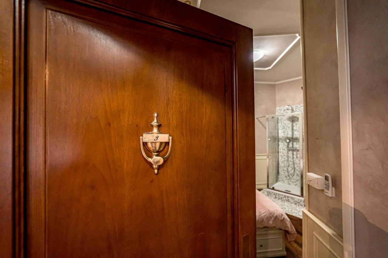 רומא Downtown Luxury B&B - Termini Train Station מראה חיצוני תמונה