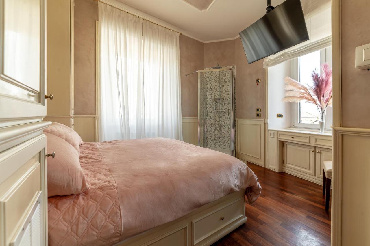 רומא Downtown Luxury B&B - Termini Train Station מראה חיצוני תמונה